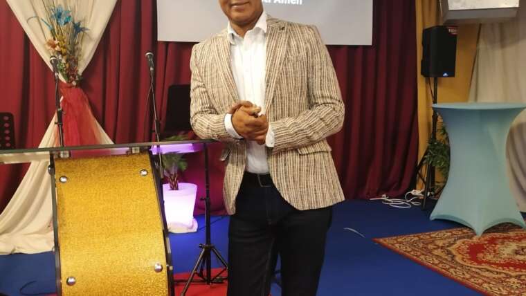 Overseer Frank Owusu (Belgium)